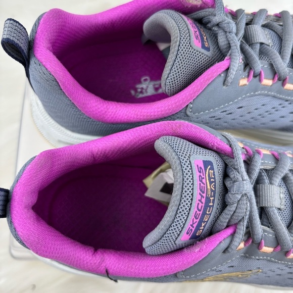 SKECHERS WOMAN SNEACKERS SIZE8.5 
RUNNING SHOES - Picture 8 of 10